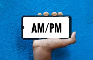 Що означає AM та PM та у чому різниця