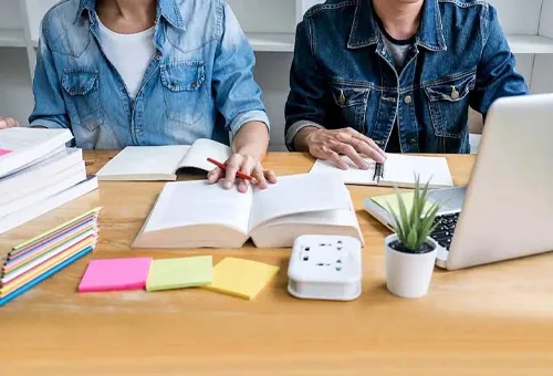 5 типових помилок, які роблять люди, вибираючи англомовні інтенсиви, і як їх уникнути 5 типових помилок, які роблять люди, вибираючи англомовні інтенсиви, і як їх уникнути