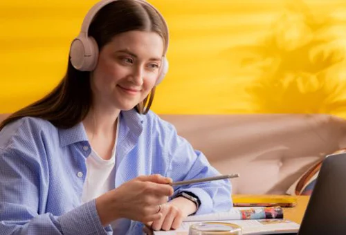 Онлайн-обучение английскому: как выбрать — групповые занятия или персональные уроки?